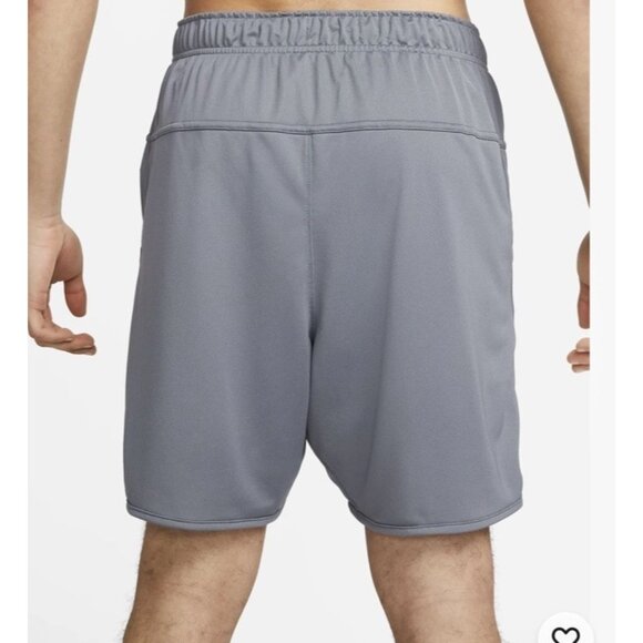 NIKE Totality Men’s Dri-FIT 7" Shorts Smoke Grey New With Tags Standard Fit XL N - Picture 2 of 8